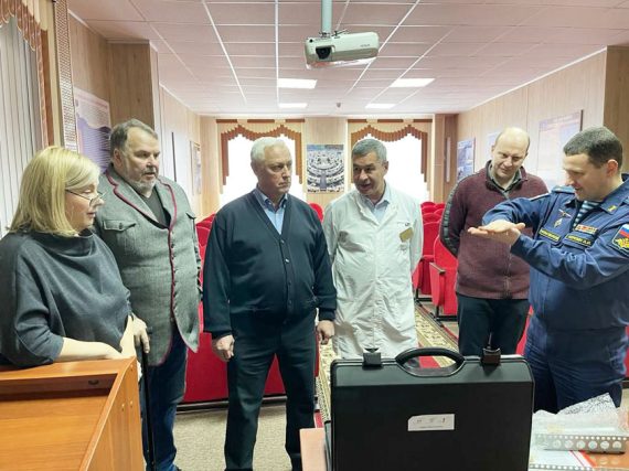 Нотариусы Подмосковья передали госпиталю необходимое медоборудование