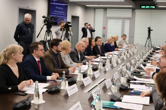 Президент МоНП приняла участие в заседании круглого стола в Мособлдуме