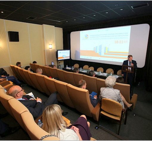 По итогам Международной конференции нотариусов специалистам МоНП вручили сертификаты