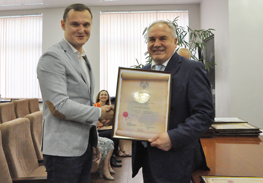 Нотариусам Подмосковья вручили награды Нотариусам Подмосковья вручили награды"