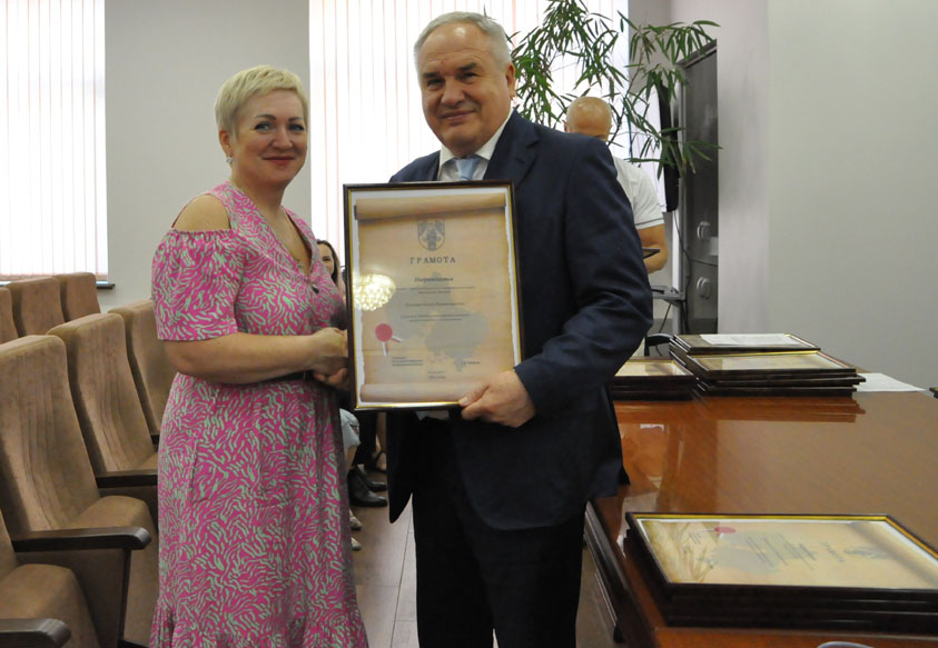 Нотариусам Подмосковья вручили награды Нотариусам Подмосковья вручили награды"